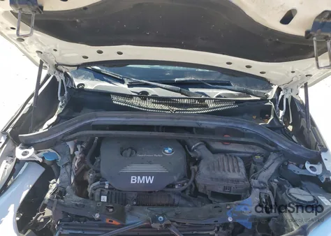 2017 BMW X1 xDrive28I z USA, uszkodzony, nr VIN WBXHT3C31H5F82597